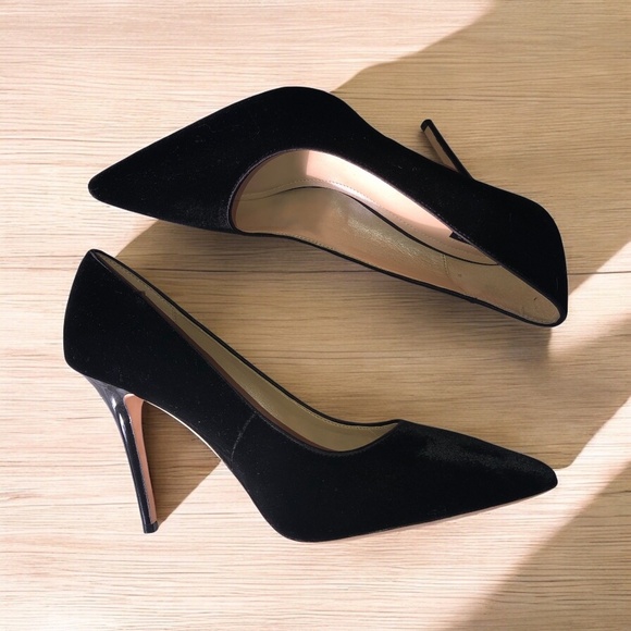 White House Black Market Shoes - White House Black Market Velvet shoes size 10